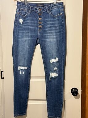 Judy Blue Fly Button Skinny Jeans With Distressed Detailing Size 13/31